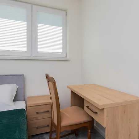 Na Zlotej Z Ogrodkiem, Tarasem I Parkingiem By Renters 3*