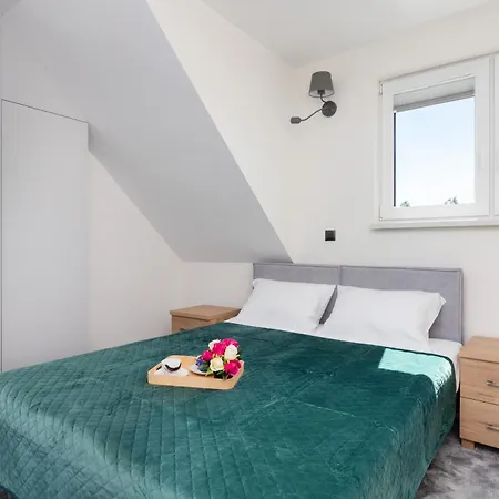 فندق Na Zlotej Z Ogrodkiem, Tarasem I Parkingiem By Renters 3*